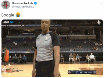 戏精上线！裁判录像回看时 考辛斯面对镜头连续搞怪