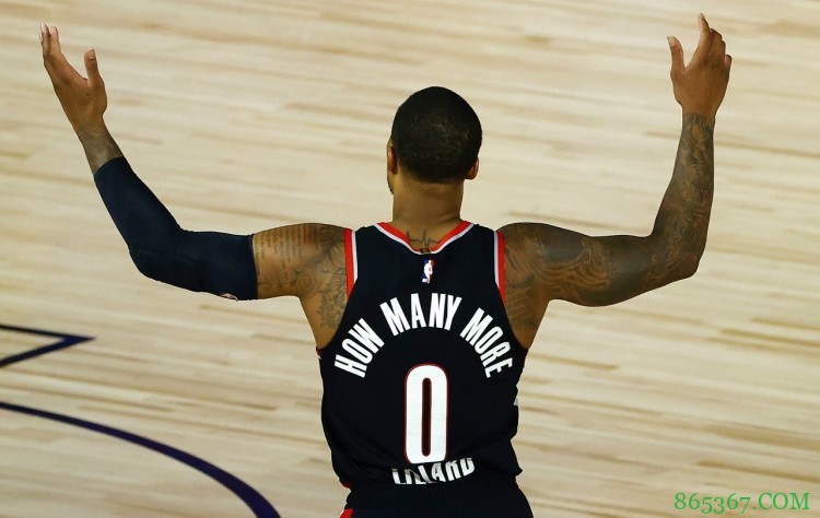 小德里克-琼斯：利拉德与众不同  他总会在比赛最后时刻接管比赛