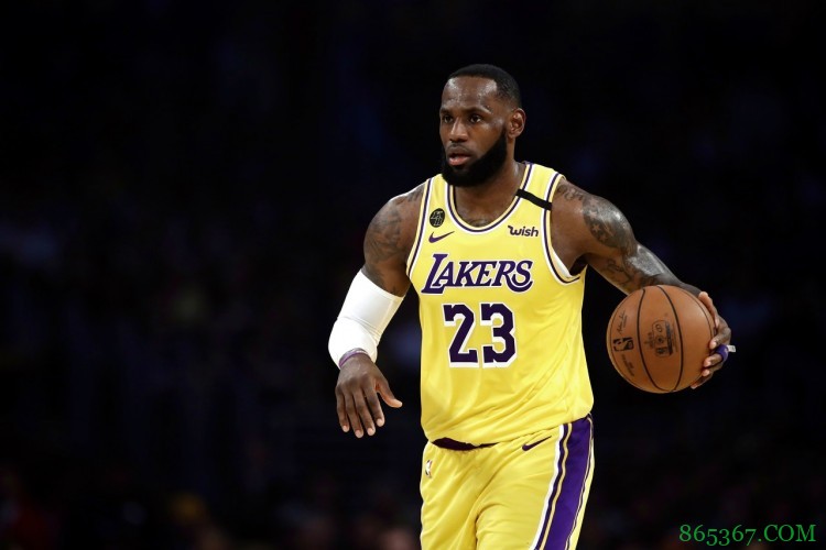 全能战士!詹姆斯高效表现砍30分13篮板7助攻