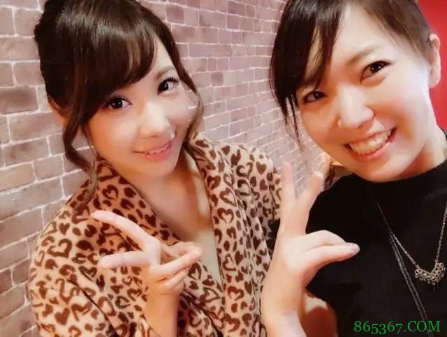 特殊节日现身官推 安斋拉拉回归有望