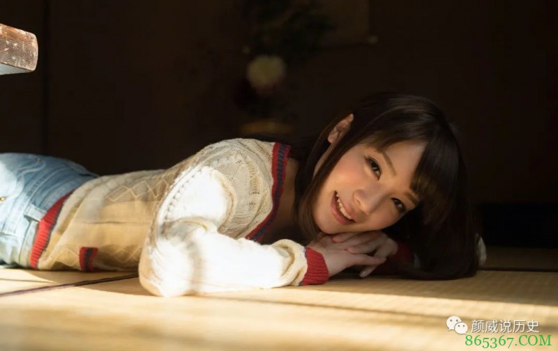 蚊香社一姐鈴村あいり(铃村爱里) 美人一笑倾人城