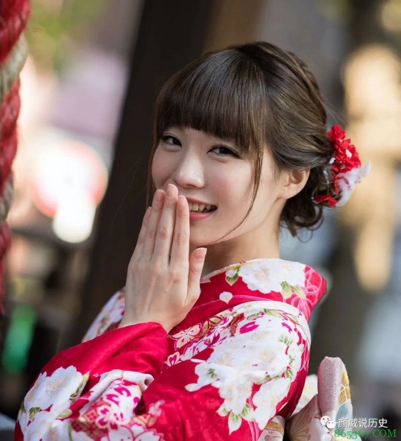 蚊香社一姐鈴村あいり(铃村爱里) 美人一笑倾人城