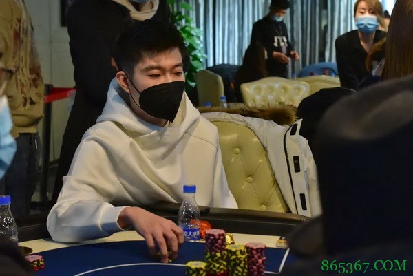 泰山杯|主赛事泡沫诞生!胡笑源领跑30人晋级!