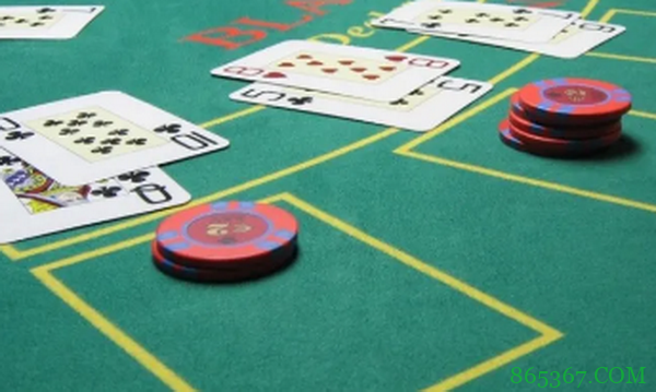 德州扑克锦标赛拿着短码怎么办