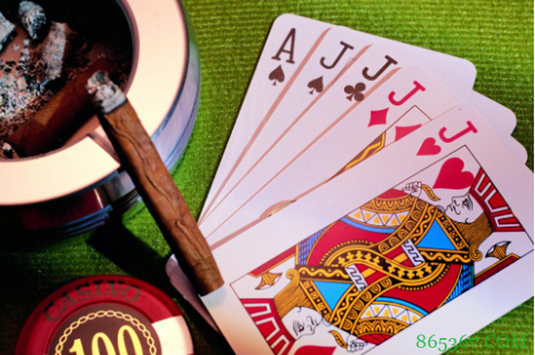 德州扑克当有人诈唬时，职业牌手如何做决策？