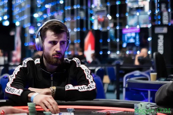 300万买入的史诗级德州扑克单挑赛即将上演