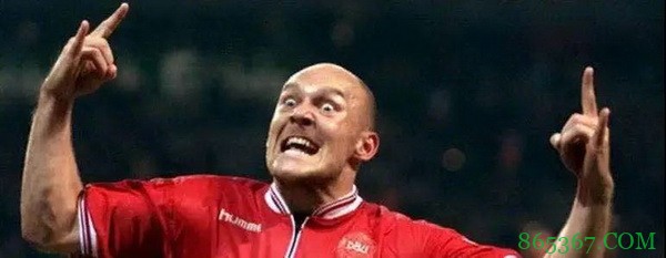 Phil Hellmuth 与丹牛单挑对决即将开启! 托马斯·格拉维森扑克盈利1亿美元