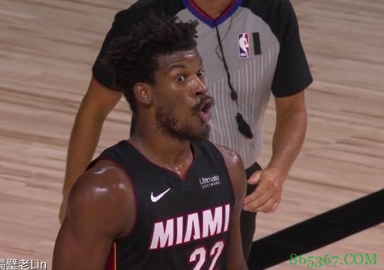 今日趣图：教练，有人开小号炸鱼啊