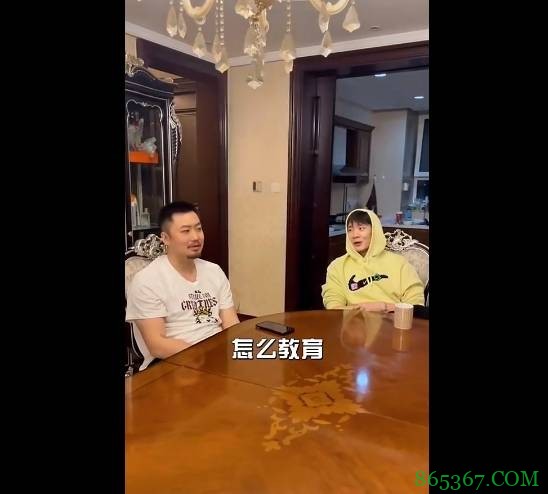 新秀赛季被谁打爆了？小丁：朱芳雨朱哥 连打带教育 “防啊”