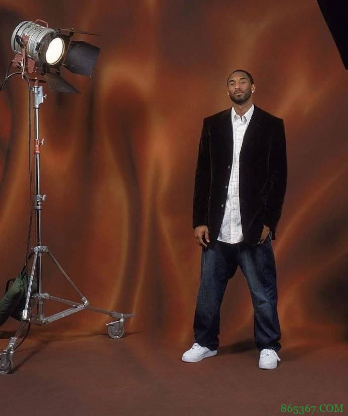 今日趣图：欢迎锡安加入NBA空砍小组