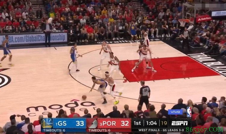 揭秘|库里三分纪录的秘密武器：逐帧分析库里的无球跑动