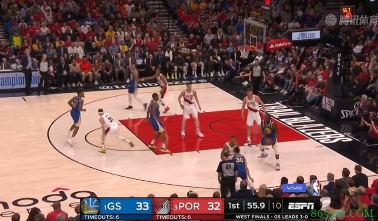 揭秘|库里三分纪录的秘密武器：逐帧分析库里的无球跑动