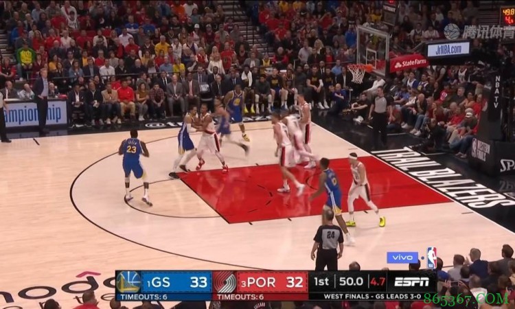 揭秘|库里三分纪录的秘密武器：逐帧分析库里的无球跑动