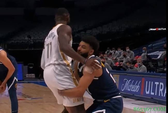 穆雷掏裆小哈达威 被直接驱逐