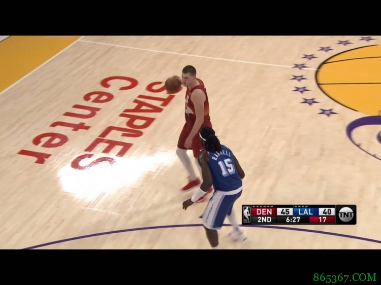 表演时刻！阵地辗转哀兵撤 跑轰防反战局折 传统难舍