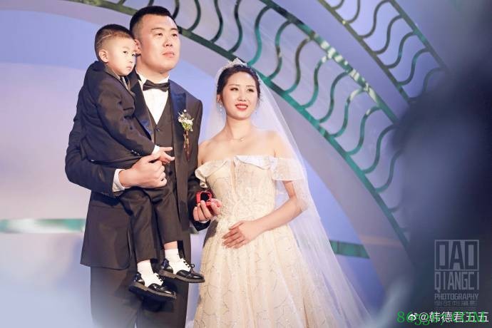 韩德君遭妻子调侃：恭喜你成为中国男篮历史出任时间最短的队长