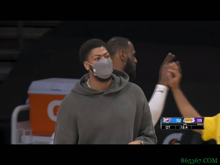 单核也能打！细看浓眉缺阵时 湖人的战术变化