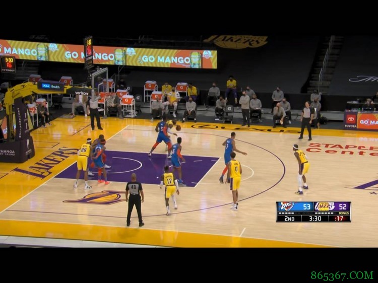 单核也能打！细看浓眉缺阵时 湖人的战术变化