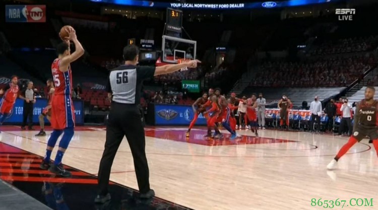 功亏一篑！双帝合砍58分20板12助 边线球失误错失绝杀机会