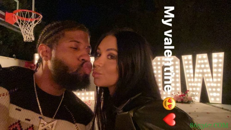 乔治忙里偷闲与未婚妻共度情人节 嘟嘴卖萌秀恩爱