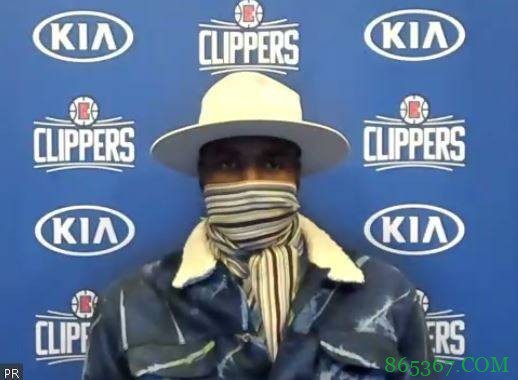 伊巴卡:我不穿奇装异服 只搞艺术