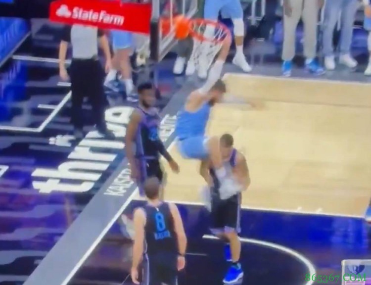 关我啥事儿啊？瓦兰被梅图骑扣 之后瓦兰扣篮后骑跨约瑟夫回应