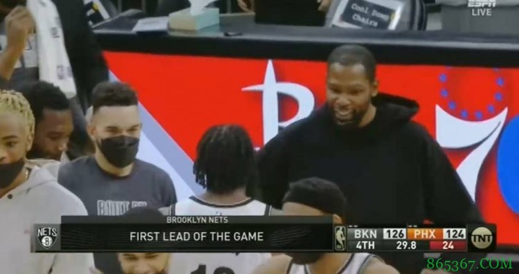 哈登关键三分助篮网反超 最终完成24分逆转创赛季最大分差