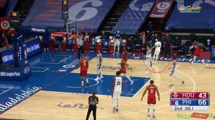 库里转发弟弟自信转身三分:这球我只能给你打5分?