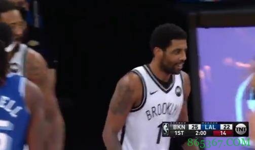 詹姆斯投丢技术罚球 欧文打趣：这就是你们最好的罚球手？