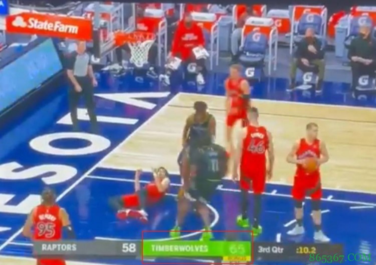 加倍!爱德华兹骑扣渡边雄太之后 现场比分给森林狼加了4分