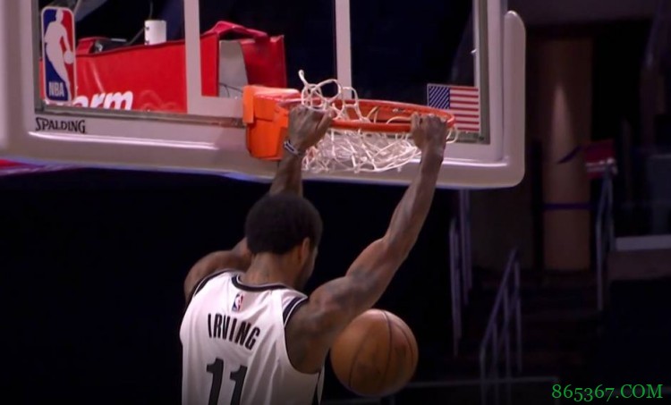 A-史密斯被欧文折叠扣篮打服:没有人能击败这支篮网