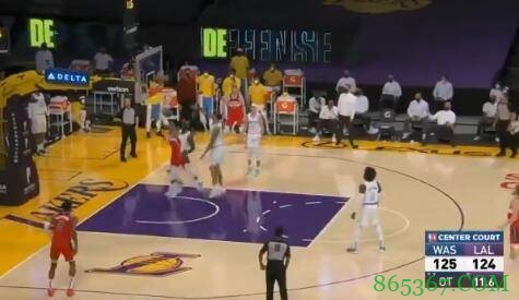 生死时刻!威少偷袭篮下打2+0定胜局