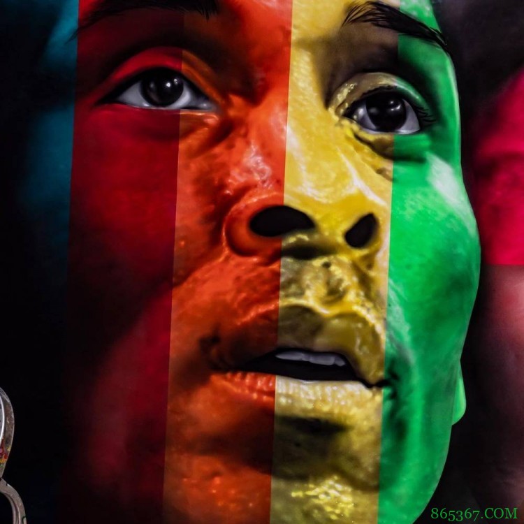 内马尔晒家中篮球场新增壁画:乔丹C位、詹姆斯科比分列左右