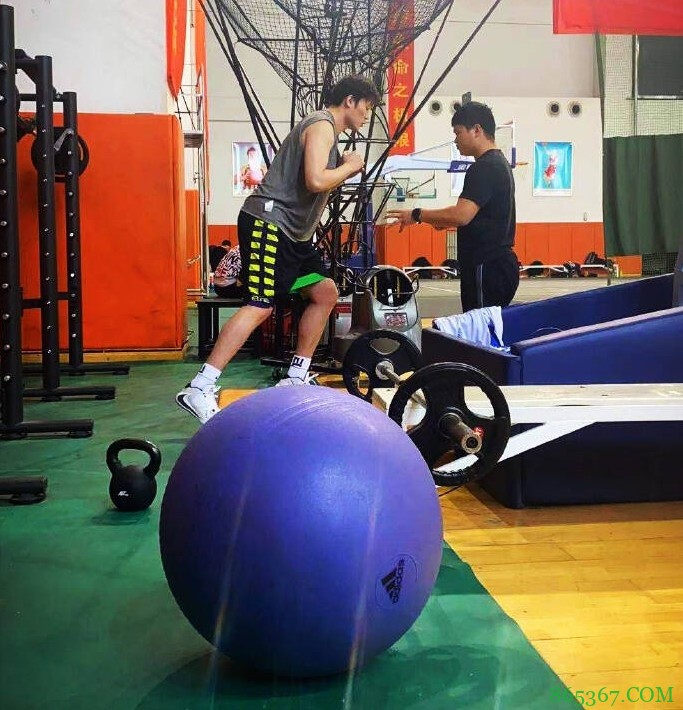 齐鲁网:俱乐部和丁彦雨航没有实质联系 心墙阻隔了三年的回归