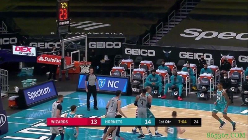 海沃德25+5 罗齐尔26分 比尔31+6 黄蜂大胜奇才