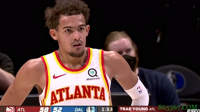 东契奇28+10+10 特雷-杨25+15 柯林斯33+8 独行侠1分险胜老鹰