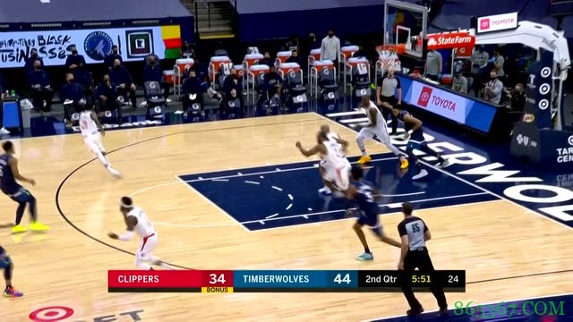 莱昂纳德36+8 路威27分 唐斯18+10 快船胜森林狼止连败