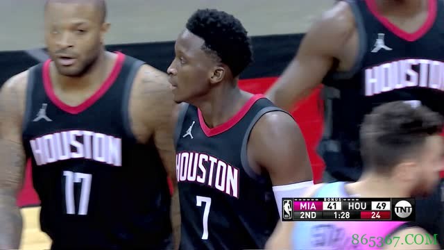 巴特勒27+10+10 考辛斯16+11 热火力克火箭取4连胜