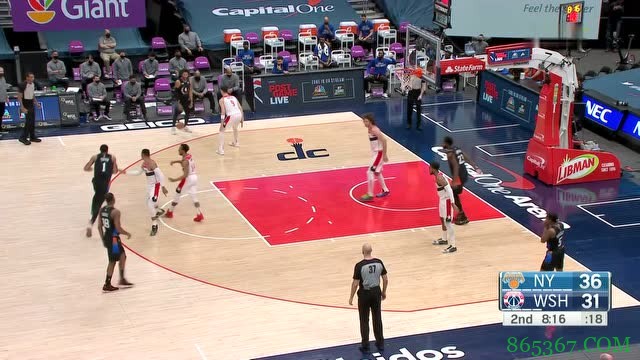 兰德尔24+18 威少空砍23+9+10 尼克斯大胜奇才