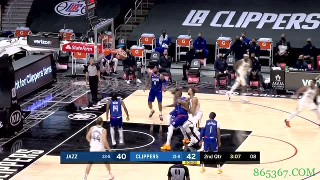 米切尔24+7+7 戈贝尔23+20 卡乔缺阵 爵士大胜快船豪取9连胜