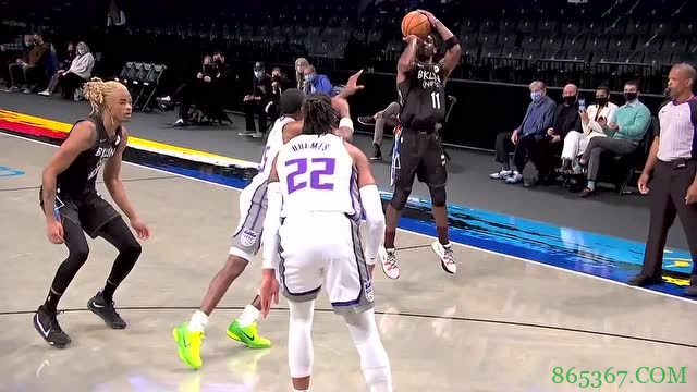 哈登29+11+14 布朗29分 福克斯27+8 篮网赢国王取7连胜