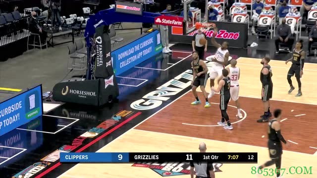 莱昂纳德30+9+7 瓦兰丘纳斯22+11 莫兰特被驱逐 快船复仇灰熊