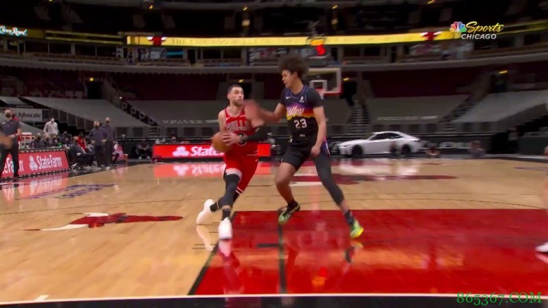 布克22+5 保罗14+15 拉文24分 太阳终结公牛三连胜