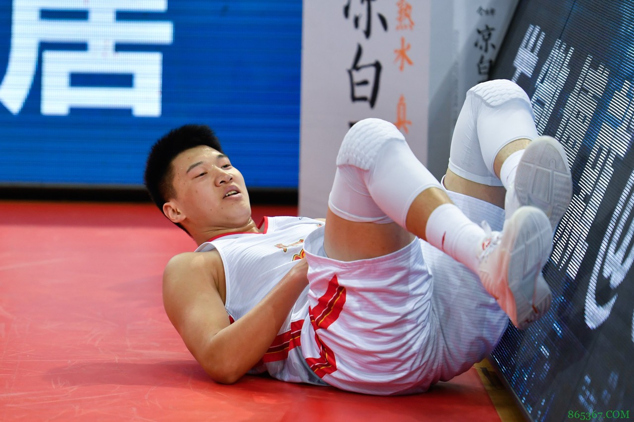 京媒：前八一球员雷蒙和田宇翔明天将为北京男篮试训