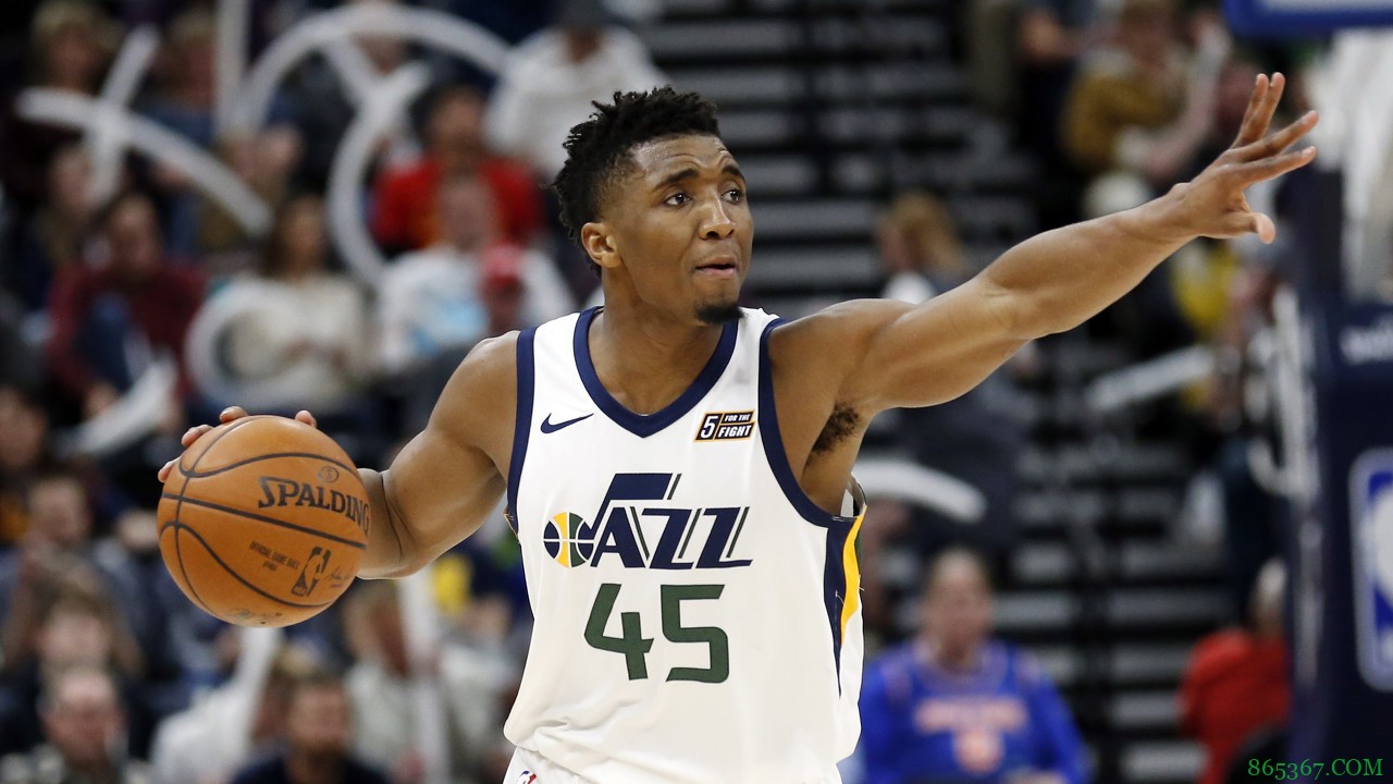 爵士开季27场比赛均命中10+三分 历史第二队