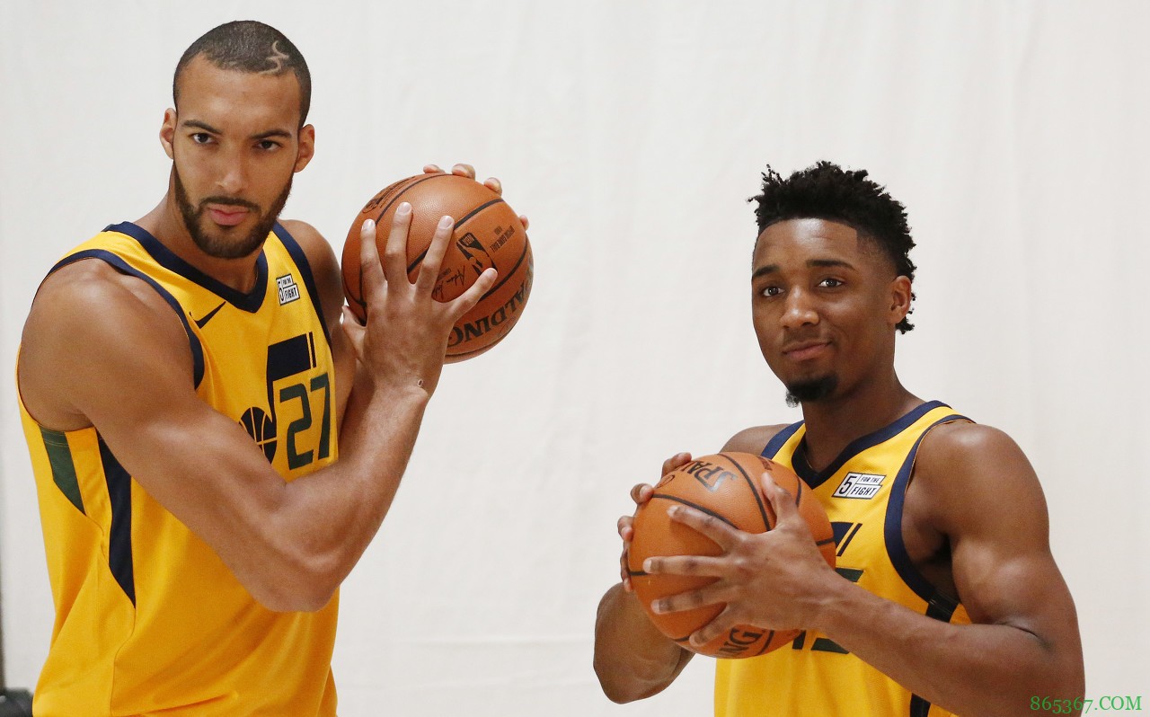 德隆:奥尼尔一直是个内线球员的黑子 不过他有资格这样说