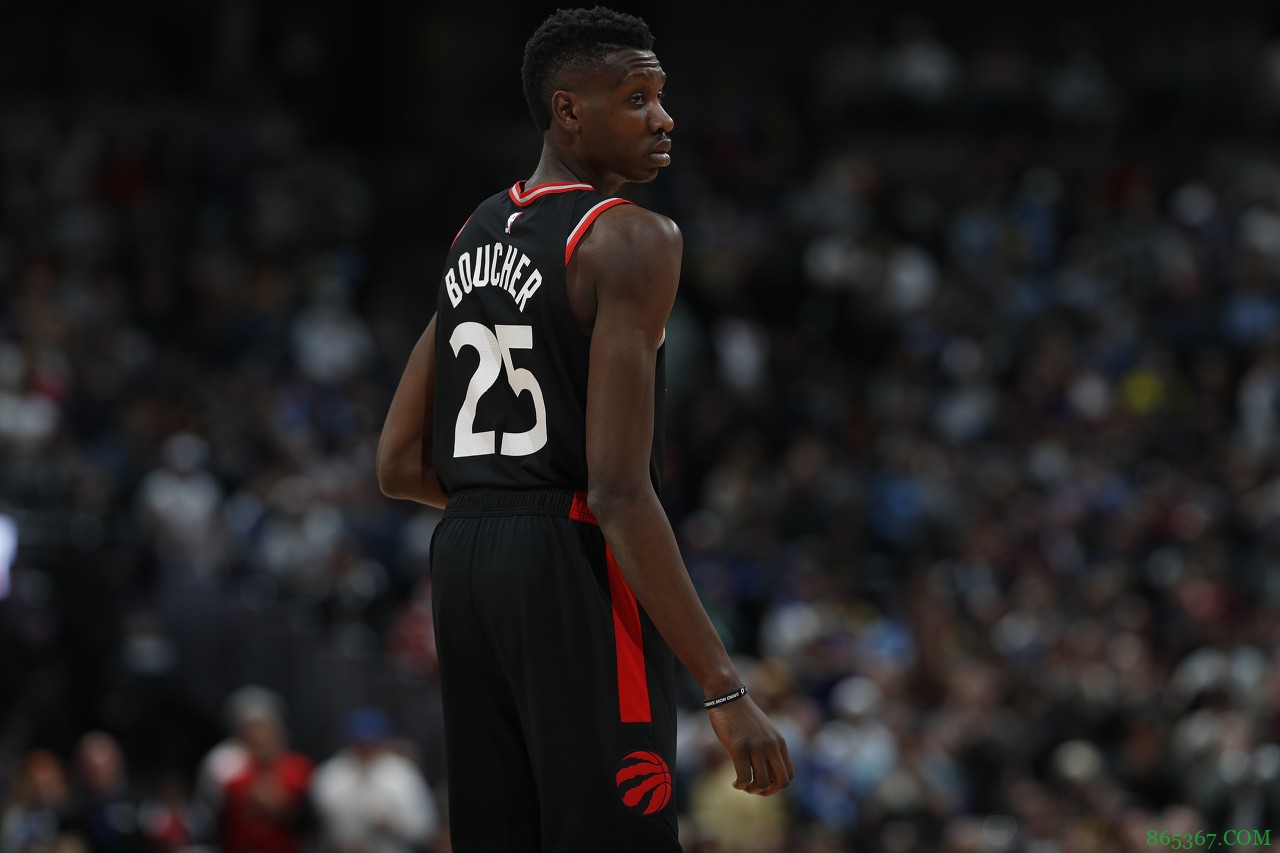 三分盖帽王!克里斯-布歇本赛季14次三分盖帽冠绝全联盟