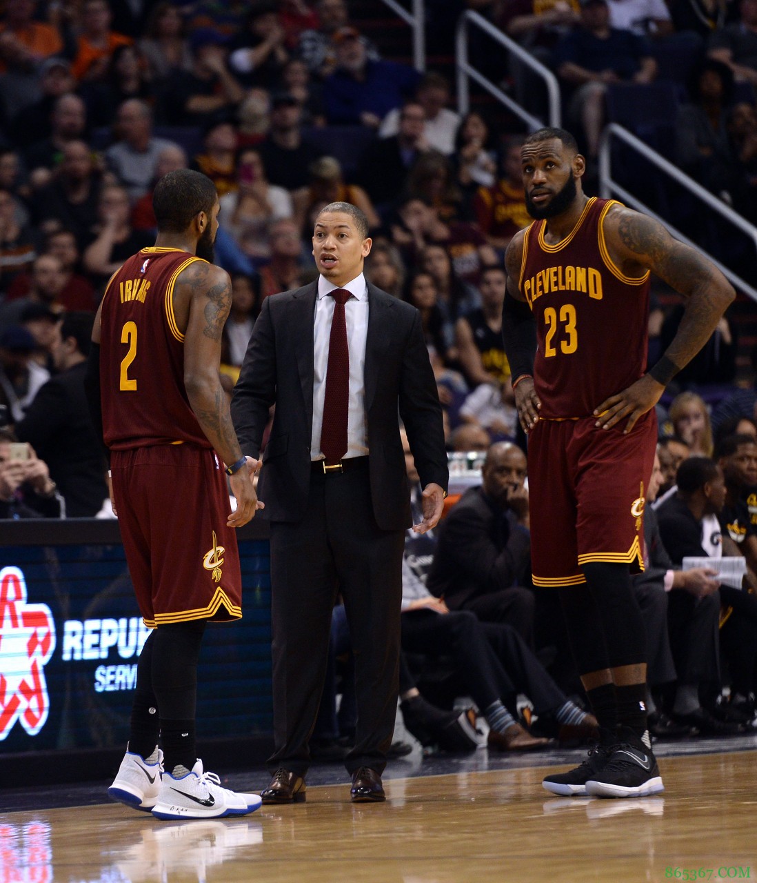 【讨论】球星成名后组成的7大三巨头：公牛三巨居首 杜欧登第5