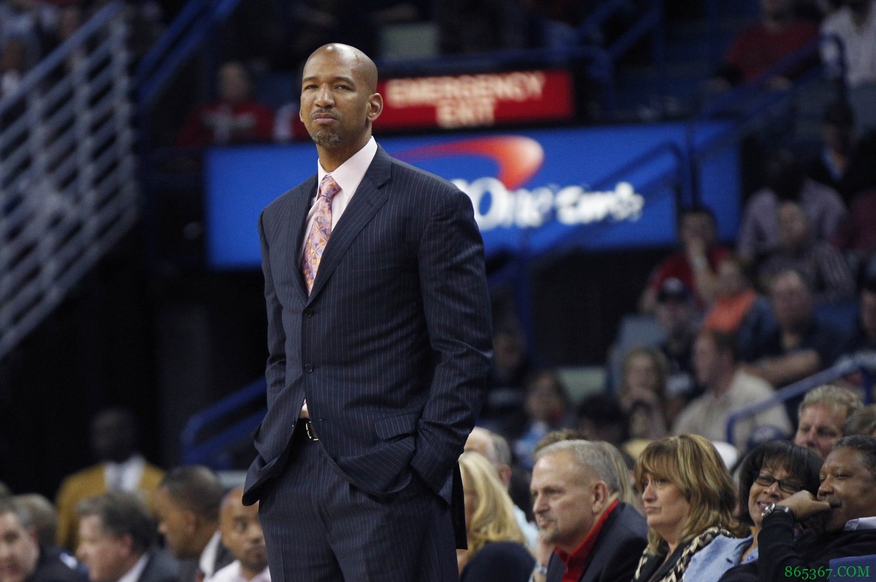 蒙蒂谈被逆转：下半场我们完全防不住对手 自己进攻又一团糟