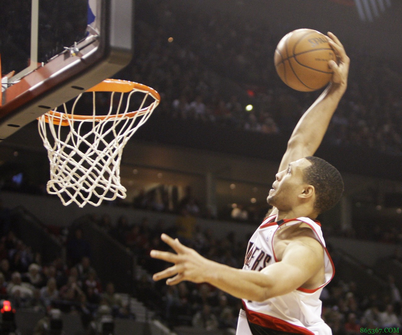 【盘点】缴着奢侈税却战绩惨淡的球队：尼克斯5次上榜